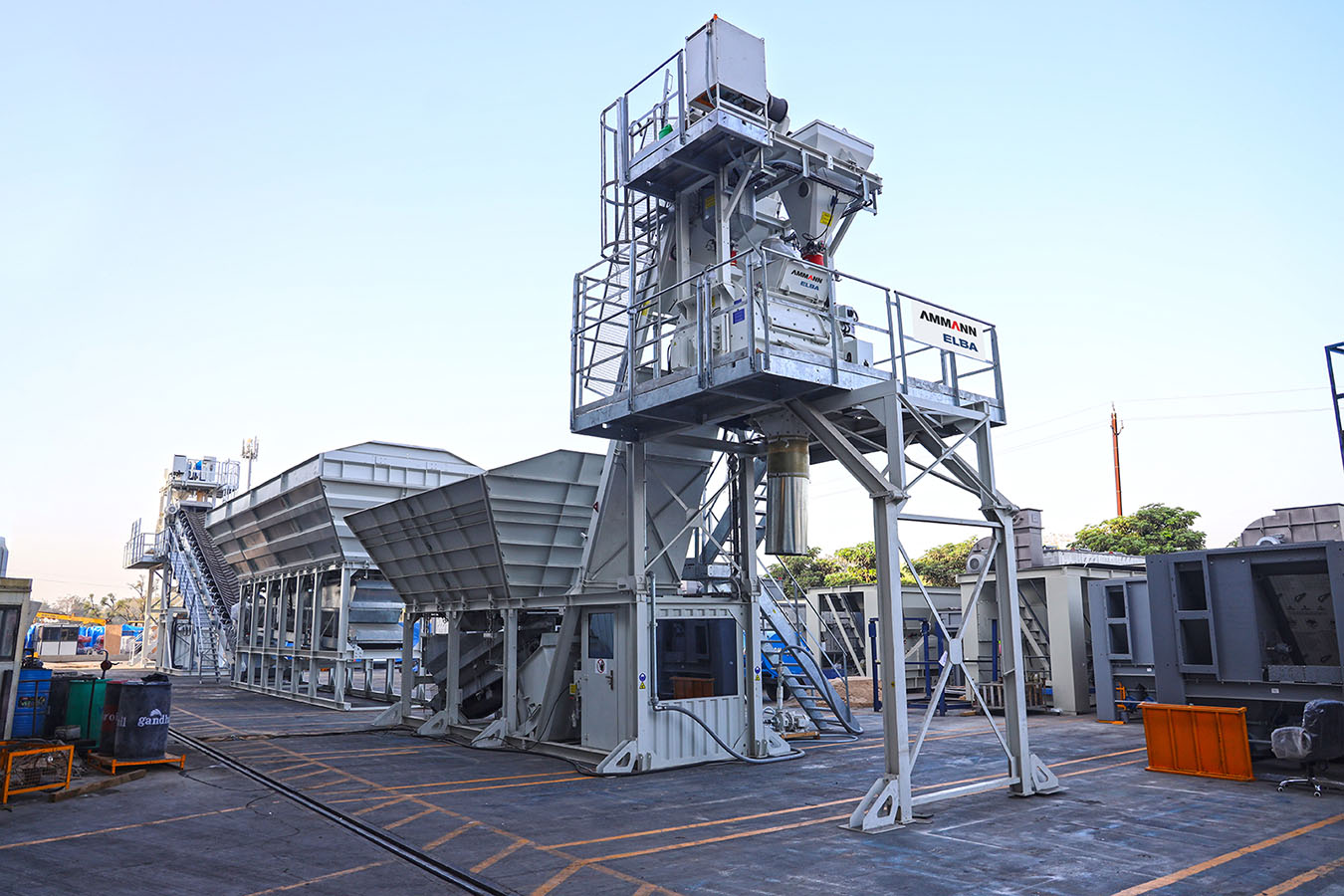 Moduł CMP L z windą — fotografia produktowa Ammann Elba